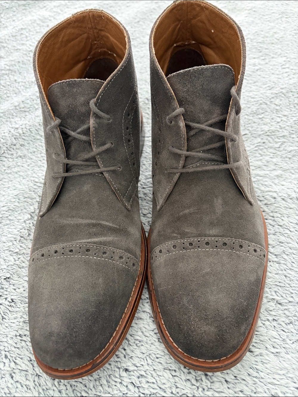 G.H. Bass & Co. Gray Suede Chukka Boots